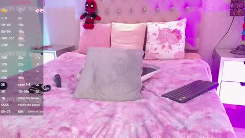 Snapshot of miilu_dancer_ chatting on 10/09/25, 09:24 Lucii online show from 10/09/25, 09:24