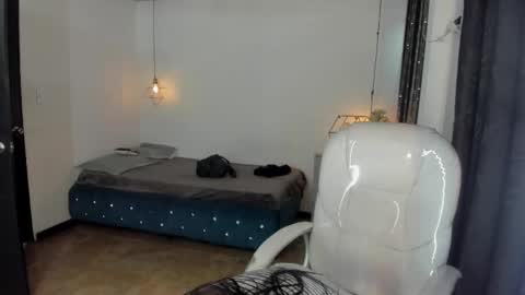 miiss_greyy online show from 09/29/25, 11:37