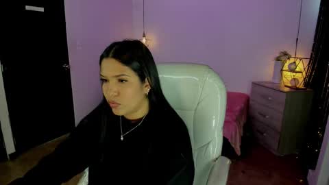 miiss_greyy online show from 10/09/25, 11:52