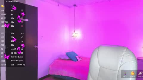 miiss_greyy online show from 10/20/25, 12:16