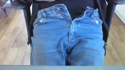 mik online show from 03/05/25, 01:50