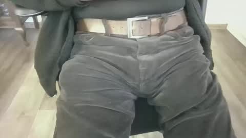 mik online show from 11/27/25, 11:12