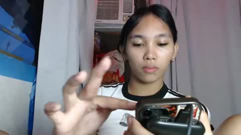 Snapshot of mika_cora chatting on 06/20/26, 10:07 MIKA online show from 06/20/26, 10:07