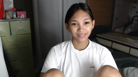 Snapshot of mika_cora chatting on 06/28/26, 06:47 MIKA online show from 06/28/26, 06:47