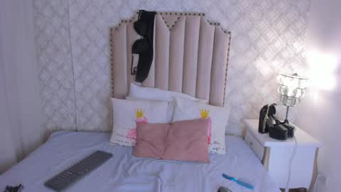 Snapshot of mika_doll chatting on 04/09/26, 06:19 mika doll online show from 04/09/26, 06:19