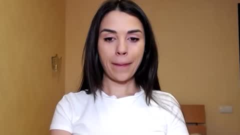 Snapshot of mika_gold7 chatting on 02/17/25, 11:13 Mika online show from 02/17/25, 11:13