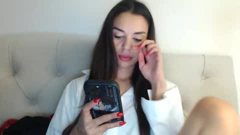 Snapshot of mika_gold7 chatting on 09/24/25, 07:50 Mika online show from 09/24/25, 07:50