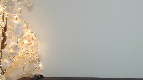 Snapshot of mika_gold7 chatting on 10/12/25, 10:14 Mika online show from 10/12/25, 10:14