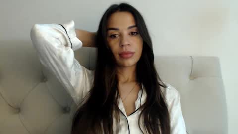 Snapshot of mika_gold7 chatting on 10/25/25, 07:30 Mika online show from 10/25/25, 07:30