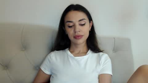 Snapshot of mika_gold7 chatting on 11/08/25, 05:12 Mika online show from 11/08/25, 05:12