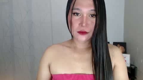 Snapshot of mika_oka chatting on 03/23/26, 11:25 Hi im Avah online show from 03/23/26, 11:25