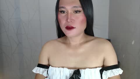 Snapshot of mika_oka chatting on 03/24/26, 05:01 Hi im Avah online show from 03/24/26, 05:01