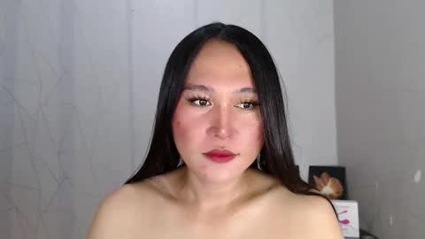 Snapshot of mika_oka chatting on 03/25/26, 02:06 Hi im Avah online show from 03/25/26, 02:06