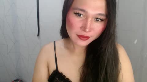 Snapshot of mika_oka chatting on 04/17/26, 08:23 Hi im Avah online show from 04/17/26, 08:23