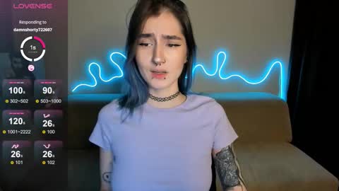 Snapshot of mika_reid chatting on 10/31/25, 10:16 Mika online show from 10/31/25, 10:16