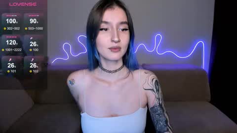 Snapshot of mika_reid chatting on 11/06/25, 12:28 Mika online show from 11/06/25, 12:28