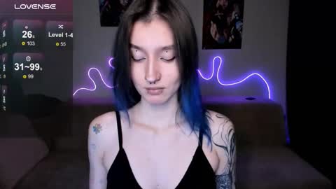 Mika online show from 03/04/26, 02:56