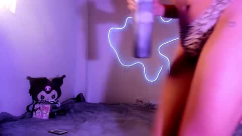 Snapshot of mika_velvet chatting on 09/16/25, 08:10 mika_velvet online show from 09/16/25, 08:10