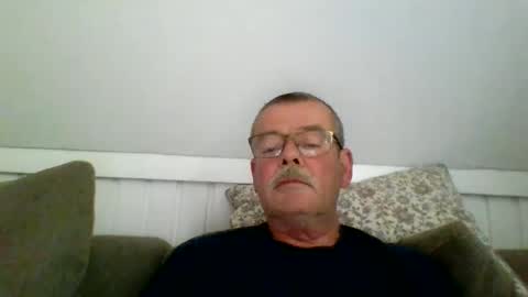 mikael42 online show from 05/29/26, 09:51