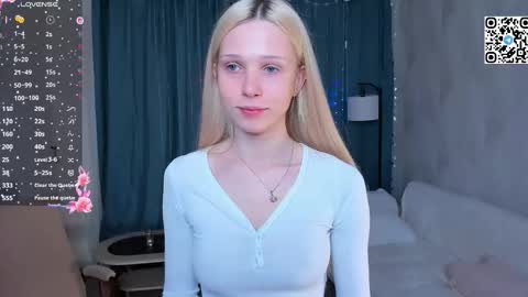 Angel girl online show from 03/21/26, 09:29