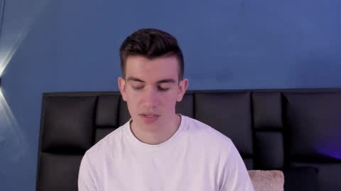 mikael online show from 09/12/25, 04:45