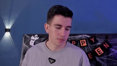 mikael online show from 10/30/25, 03:52