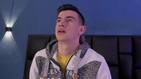 mikael online show from 11/11/25, 03:50