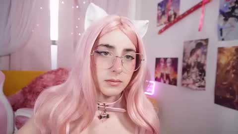 Mika online show from 11/04/25, 11:31