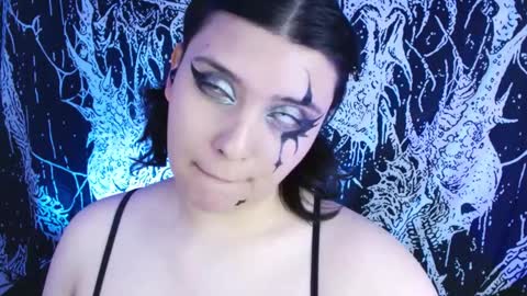 Snapshot of mikaskullcs chatting on 10/04/25, 06:22 Mika online show from 10/04/25, 06:22