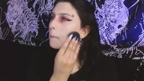 Snapshot of mikaskullcs chatting on 02/04/26, 10:26 Mika online show from 02/04/26, 10:26