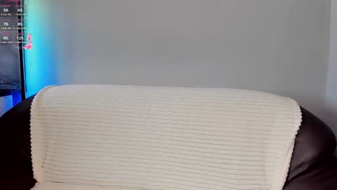 mikasssu online show from 11/10/25, 08:24