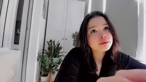 Snapshot of mikasssu chatting on 07/14/26, 10:21 mikasssu online show from 07/14/26, 10:21
