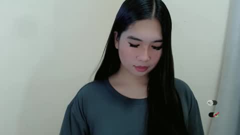 Kyla online show from 11/28/25, 11:07