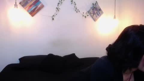 Snapshot of mikaza_akerman chatting on 03/27/26, 01:22 mikaza online show from 03/27/26, 01:22
