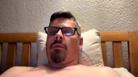 Snapshot of mike4u26 chatting on 10/04/25, 10:08 mike4u26 online show from 10/04/25, 10:08