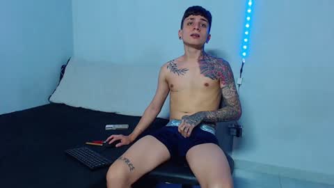 Snapshot of mike777jr chatting on 02/02/25, 02:02 Mike IMDEPENDIENT MODEL online show from 02/02/25, 02:02