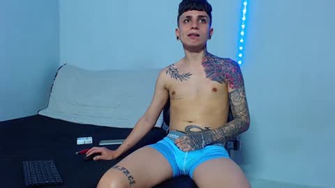 Snapshot of mike777jr chatting on 02/09/25, 02:49 Mike IMDEPENDIENT MODEL online show from 02/09/25, 02:49