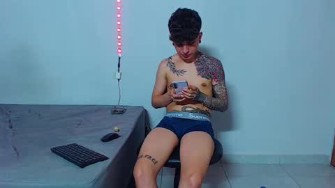 Snapshot of mike777jr chatting on 09/13/25, 05:29 Mike IMDEPENDIENT MODEL online show from 09/13/25, 05:29