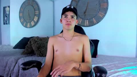 Snapshot of mike_0233 chatting on 12/04/24, 04:10 Mike 0233 online show from 12/04/24, 04:10