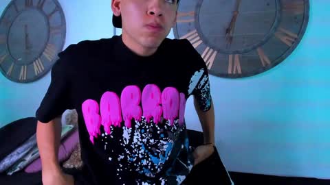 Snapshot of mike_0233 chatting on 12/07/24, 07:05 Mike 0233 online show from 12/07/24, 07:05