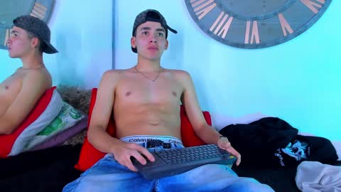 Snapshot of mike_0233 chatting on 12/15/24, 07:13 Mike 0233 online show from 12/15/24, 07:13