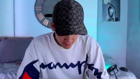 Snapshot of mike_0233 chatting on 01/07/25, 03:35 Mike 0233 online show from 01/07/25, 03:35