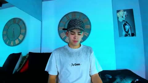 Snapshot of mike_0233 chatting on 01/22/25, 03:52 Mike 0233 online show from 01/22/25, 03:52