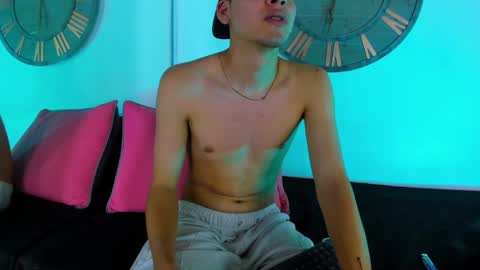 Snapshot of mike_0233 chatting on 01/24/25, 09:39 Mike 0233 online show from 01/24/25, 09:39