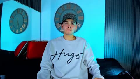 Snapshot of mike_0233 chatting on 02/01/25, 03:52 Mike 0233 online show from 02/01/25, 03:52