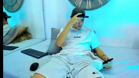 Snapshot of mike_0233 chatting on 02/06/25, 07:02 Mike 0233 online show from 02/06/25, 07:02