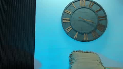 Snapshot of mike_0233 chatting on 02/15/25, 07:38 Mike 0233 online show from 02/15/25, 07:38