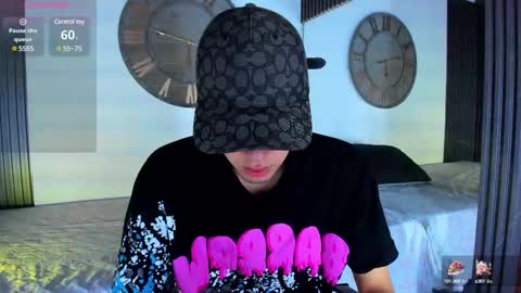 Snapshot of mike_0233 chatting on 03/04/25, 04:27 Mike 0233 online show from 03/04/25, 04:27