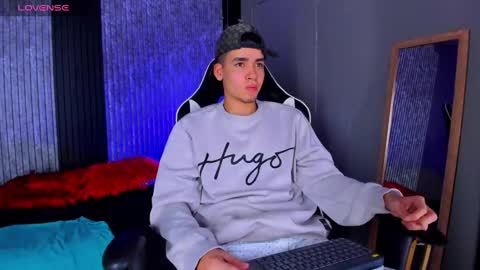 Snapshot of mike_0233 chatting on 03/07/25, 04:13 Mike 0233 online show from 03/07/25, 04:13