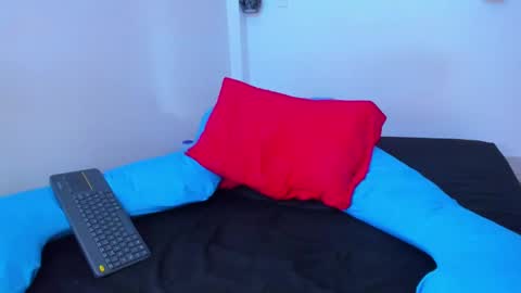 Mike  online show from 02/10/25, 04:47